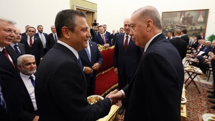 Cumhurbaşkanı Erdoğan'dan Özgür Özel'e geçmiş olsun telefonu - Gündem