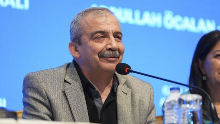 Sırrı Süreyya Önder, İyi Partili vekilden 1 ay önce yardım istemiş - Gündem