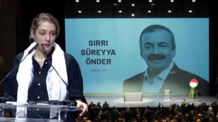 Sırrı Süreyya Önder'in kızı babasının en sevdiği türküyü açtı! Salondakiler gözyaşlarına boğuldu - Gündem