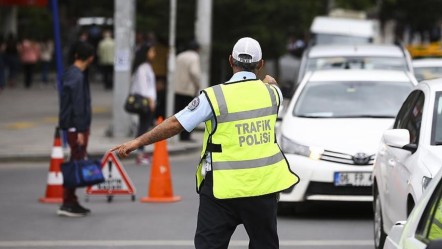 Trafikte "havadan" denetim! Yerlikaya duyurdu: 1 haftada 3.6 milyon araç denetlendi - Gündem