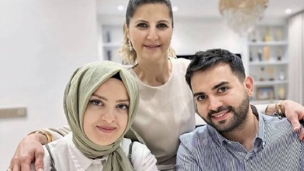 Kadir Ezildi bugün Gamze Türkmen ile nikah masasına oturdu! Çiftin kareleri kısa sürede gündem oldu - Magazin