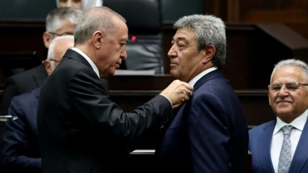AK Parti Milletvekili aracıyla kaza yaptı! İşte son durumu - Gündem