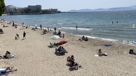 Aydın'da sıcak havayı fırsat bilenler deniz sezonunu açtı - Yaşam