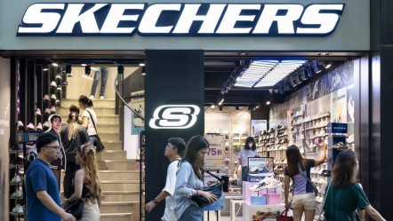 Ünlü ayakkabı markası Skechers satılıyor! Rakam dudak uçuklatıyor - Ekonomi