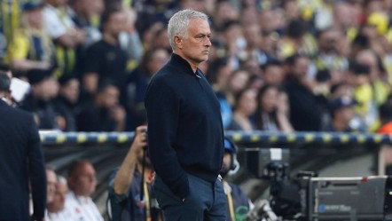 Suudi Arabistan kulüpleri Jose Mourinho için kesenin ağzını açtı... MOU'ya çılgın teklif: 120 milyon euro! - Spor
