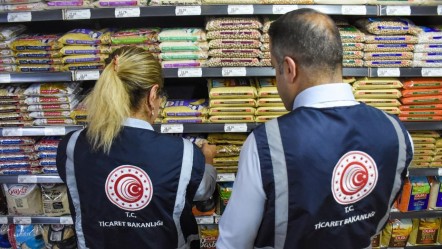 2025'te 200 bin firma denetlendi, 1 milyar lira ceza kesildi - Ekonomi