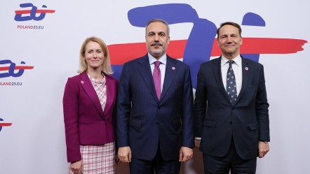 Bakan Fidan'dan Varşova'da diplomatik temaslar - Dünya