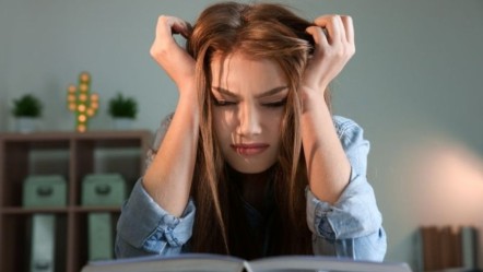 Bunlar başarılı olmanızı engelliyor! Sınav kaygısı ile baş etmenin yolları - Haberler