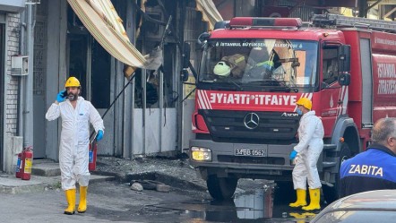 İstanbul'da tamirhanede facia! Yangında can verdi - 3. Sayfa