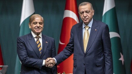 Pakistan Başbakanı son durumu paylaştı! Türkiye ve Erdoğan'a övgü dolu sözler - dunya