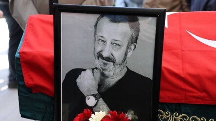 Usta sanatçı Naşit Özcan'a veda! Son yolcuğuna uğurlandı - magazin