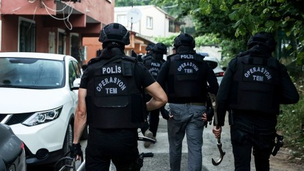 FETÖ'ye 47 ilde sert darbe! Çok sayıda kişi tutuklandı - Gündem
