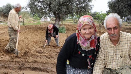 "Para kazanmak için yapmıyoruz" dediler! Emekli maaşıyla yapıyorlar... - Yaşam