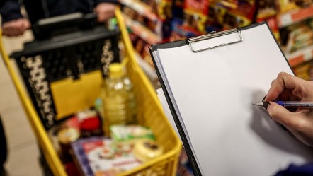 5 büyük market zincirine 231 milyon TL ceza! Fahiş fiyat ile mücadeleye yönelik Bakanlık'tan kararlılık mesajı - Ekonomi
