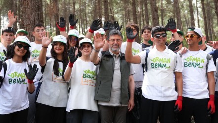 Bakanlıktan eş zamanlı temizlik operasyonu! 81 il yeşil vatan için el ele verdi - Ekonomi
