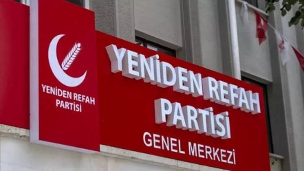 Yeniden Refah Partisi'nde istifa dalgası! İlçe Başkanı ve parti yönetimi istifa etti - Politika