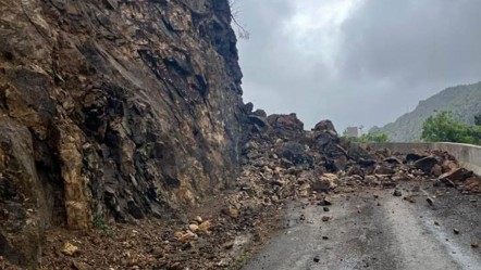 Heyelan sonrası ulaşım sağlanamıyor! Ekipler 3 bölge için harekete geçti - Yaşam