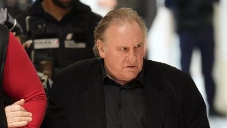 Ünlü oyuncu Depardieu cinsel saldırı davasında tutuklandı - Dünya