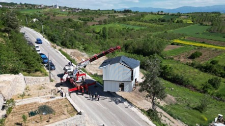 Belediye harekete geçti! Görenler gözlerine inanamadı: Kaçak villasını böyle taşıdı - Gündem