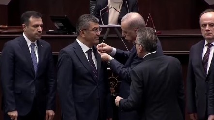 Gelecek Partisi'nden sabah istifa etmişti! Hasan Ekici, AK Parti'ye geçti - Gündem