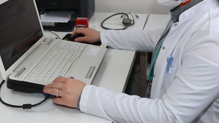 Vatandaşlara uyarı geldi: Hastanelerde yaşanan yığılmalarla ilgili önce aile hekimine gidin - Gündem