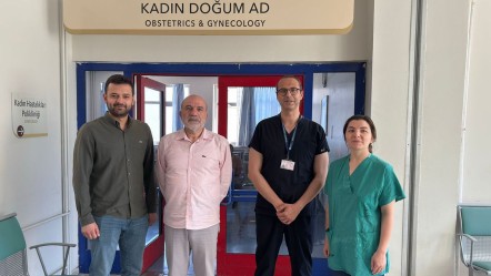 İzmir'de kadının karnından 15 kilo kist çıkarıldı! - Sağlık