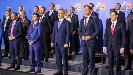 NATO, Antalya'da toplandı! Masada 'barış' konusu var - Dünya