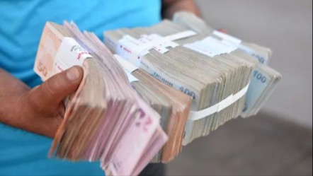 Emekli öğretmeni 25 milyon TL dolandırdılar! 7 vurguncu tutuklandı - Yaşam