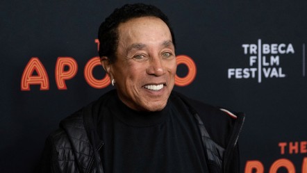 Ünlü şarkıcı Smokey Robinson'a istismar soruşturması! 4 temizlikçisi şikayette bulundu - Dünya