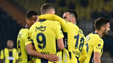 Başka bahara! Fenerbahçe'nin şampiyonluk hasreti 12 yıla devretti - Spor