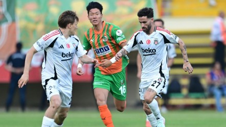 Beşiktaş'ı ateş bastı! Siyah-beyazlılar Alanya ile yenişemedi - Spor