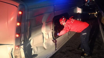 Manisa'da can pazarı! Minibüs devrildi, ölü yaralılar var - 3. Sayfa