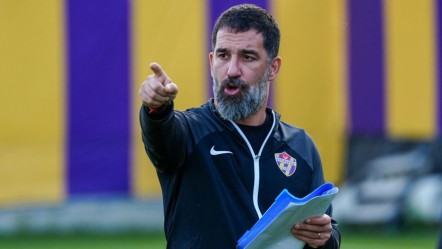 Arda Turan yol ayrımında   - Spor