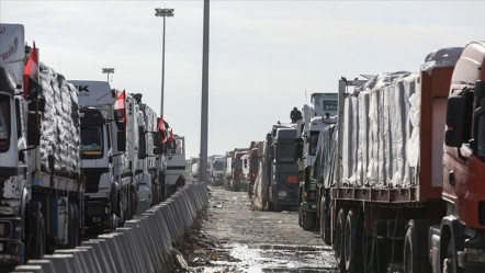 Gazze'ye bugün 93 yardım tırının girdi! - Dünya