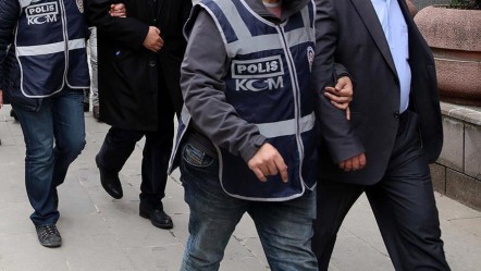 Teröre karşı mücadelede tam gaz! FETÖ'cüler bir bir yakalanıyor - Gündem