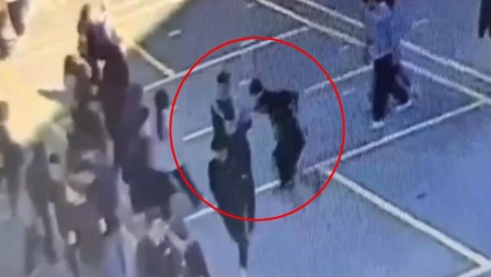 İstanbul'da okul bahçesinde bıçaklı dehşet: Saldırgan da yaralanan da liseli! - 3. Sayfa