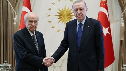 Bahçeli'den Erdoğan'a adaylık çağrısı: Türkiye'nin Erdoğan'a ihtiyacı var - Gündem