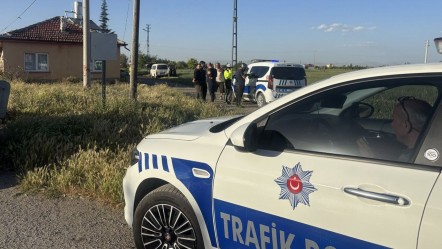 Konya'da motosiklet eve çarptı: Sürücü can verdi - 3. Sayfa