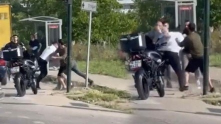 Bursa'da yolu boks ringine çevirdiler! O anlar kamerada - 3. Sayfa