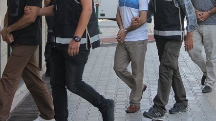 İstanbul'da FETÖ operasyonu! Tutuklananlar arasında yarbay, albay ve binbaşılar da var - Gündem