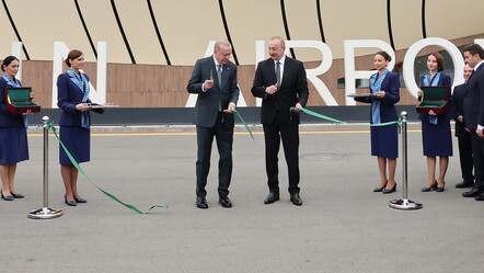 Cumhurbaşkanı Erdoğan, Azerbaycan'da! Kurdeleyi Aliyev'le kesti - dunya