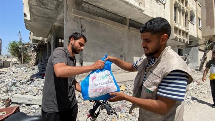 İsrail, Gazze'de 5 İHH çalışanını öldürdü - Dünya