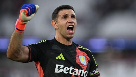 Muslera'ya veda eden Galatasaray'da taraftardan Emiliano Martinez'e çağrı: "Come to Galatasaray" - Spor
