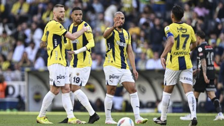 Fenerbahçe sezonu galibiyetle kapattı! Konyaspor karşısında geriden geldi - Spor