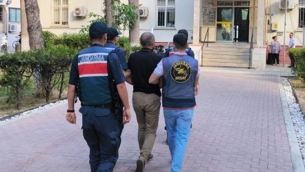 Her gün işe gider gibi hırsızlığa gitti! Tam 20 milyonluk vurgun yaptı - Gündem