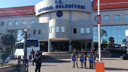 Seyhan ve Ceyhan belediyelerine operasyon: 27 gözaltı kararı - Gündem