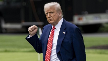 Trump'tan yeni karar! Çelik ithalatı vergisini yüzde 50'ye çıkardı - Dünya