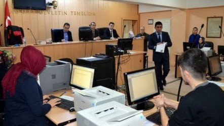 Dosyaları kapatıyormuş! Korsan savcılık yapan zabıt kâtibi hapiste - Gündem