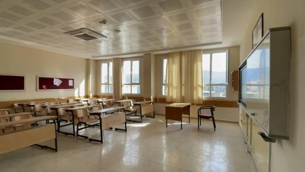 Okullarda devamsızlık ile not garantisi! Hayalet sınıf nedir? - Haberler