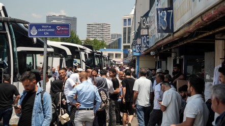 Biletler pahalı mı ucuz mu? İstanbul Otogarı'nda bayram yoğunluğu - Ekonomi